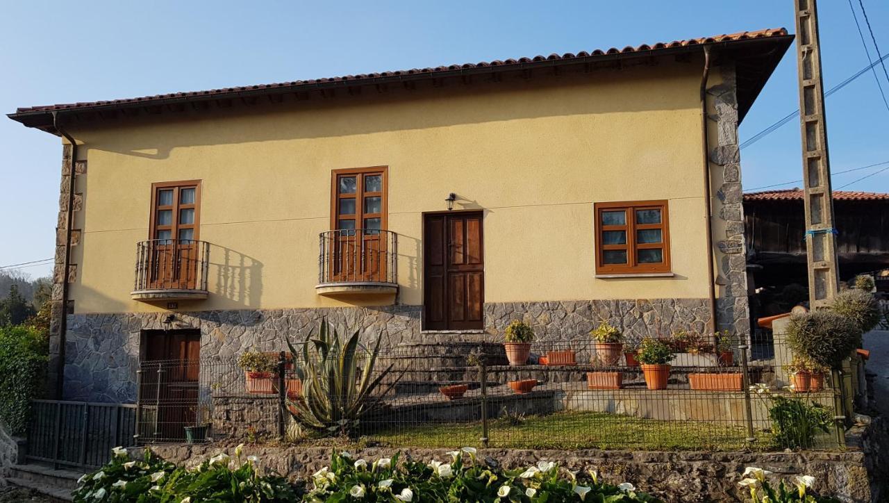 Vivienda Vacacional Casa Abuela Herminia Colunga Eksteriør bilde
